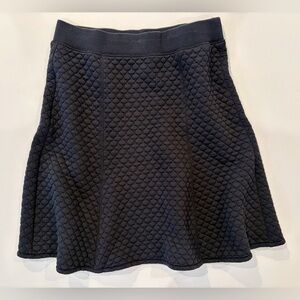 Uniqlo Black Quilted Puffed Diamond Textured Flounced Midi Skirt Flared Medium